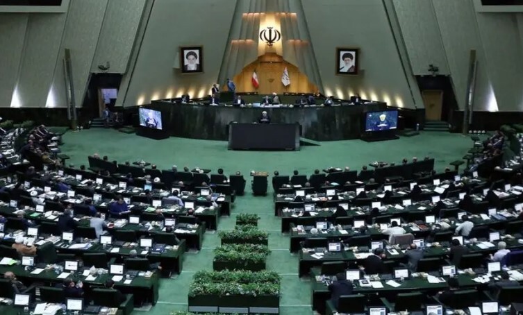 از بیاعتباری سیاسی تا اتهام کاسبی تحریم از بیاعتباری سیاسی تا اتهام کاسبی تحریم