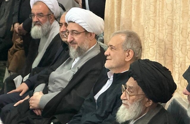 مراسم گرامیداشت شهدای خدمت در تبریز با حضور رئیسجمهور +ویدیو مراسم گرامیداشت شهدای خدمت در تبریز با حضور رئیسجمهور +ویدیو