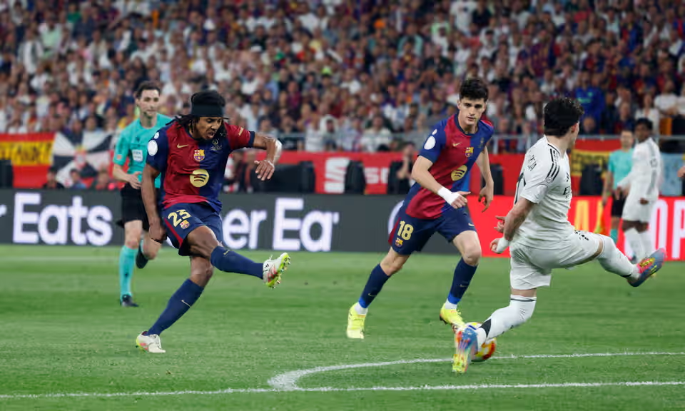 هت‌تریک فلیک برابر کارلتو؛ تاج‌گذاری بارسا با شکست کهکشانی‌ها