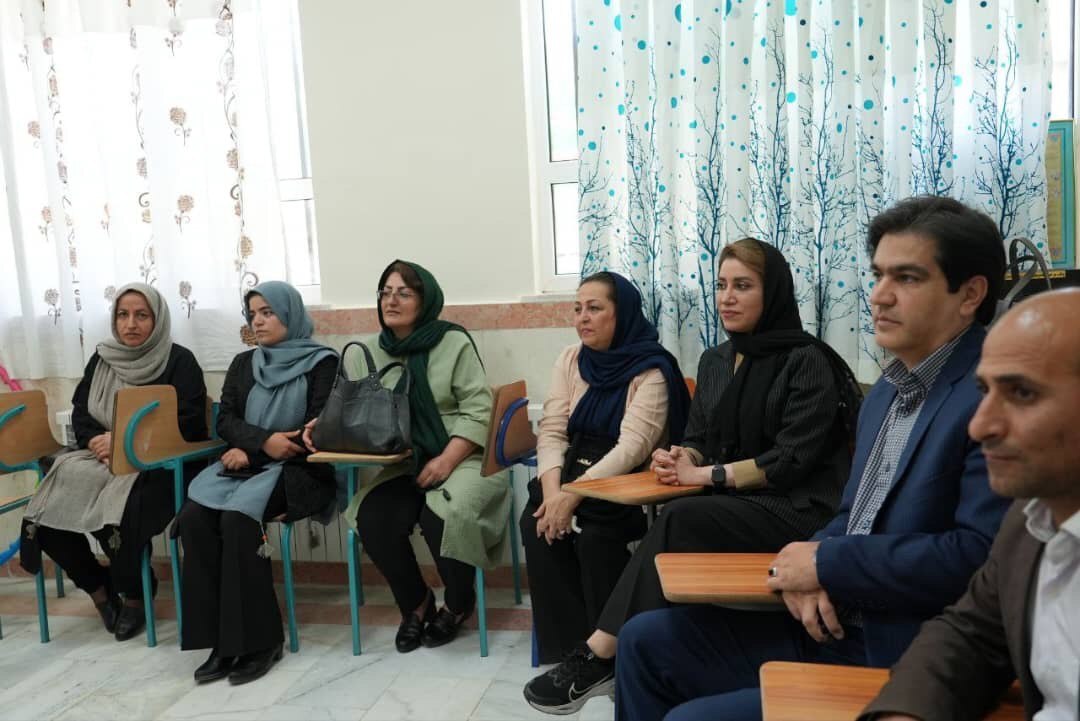 افتتاح مدرسه نیک‌گامان رزاقی خمسی در استان اردبیل