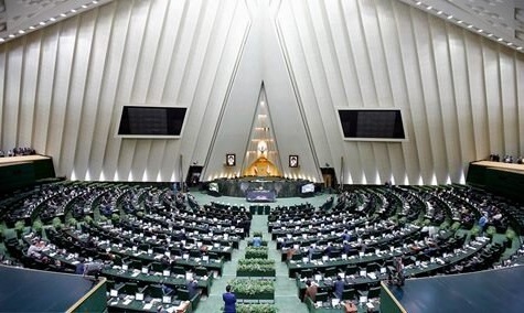 اولتیماتوم مجلس به مسوولان؛ مصوبات رفع مشکلات کامیون‌داران سریعا اجرا شود