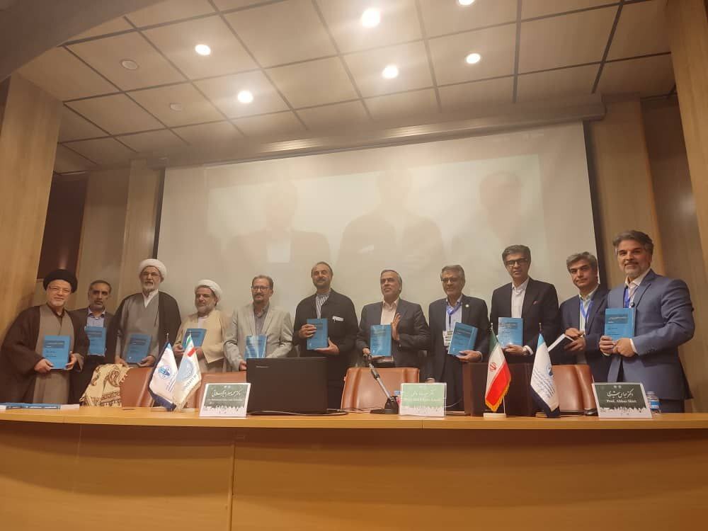 عباس شیری: اگر توقفِ آسیب، جبران، التیام و ترمیم را به عنوان یک اصل بپذیری، با هر کسی می توانی صلح کنی، حتی با ابوسفیان! عباس شیری: اگر توقفِ آسیب، جبران، التیام و ترمیم را به عنوان یک اصل بپذیری، با هر کسی می توانی صلح کنی، حتی با ابوسفیان!