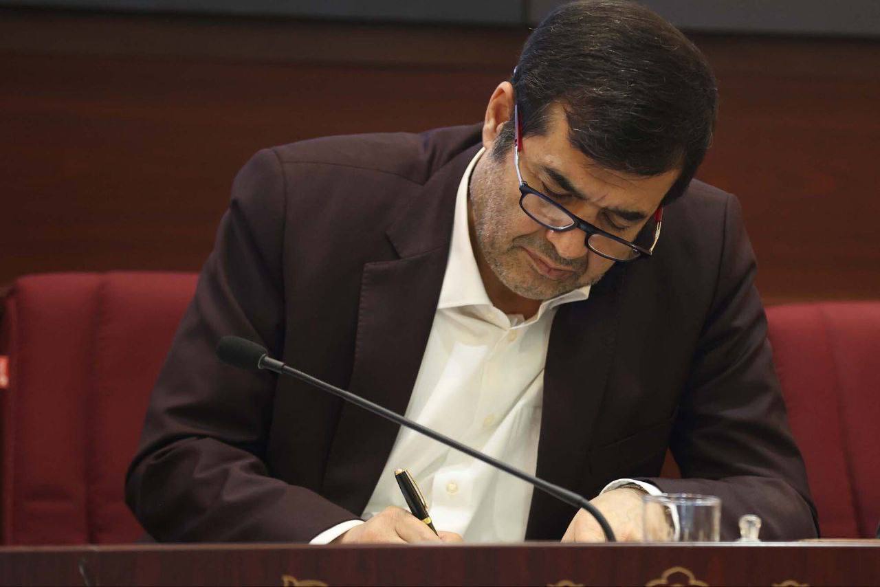 حواشی داوری فینال حذفی بررسی شود! حواشی داوری فینال حذفی بررسی شود!