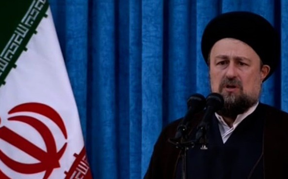 حسن خمینی: هدف دشمن جدا کردن مردم از عشق امام است حسن خمینی: هدف دشمن جدا کردن مردم از عشق امام است