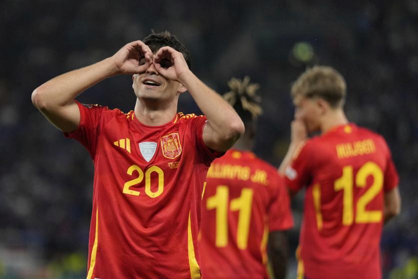 آتش‌بازی اسپانیا در بازی ۹ گله!/ یامال به رونالدو رسید