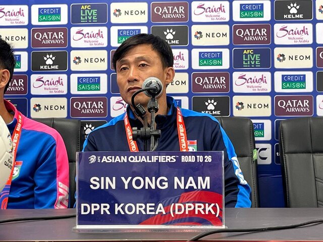 سرمربی کره‌شمالی: به ما گفته بودند بازی در مشهد است