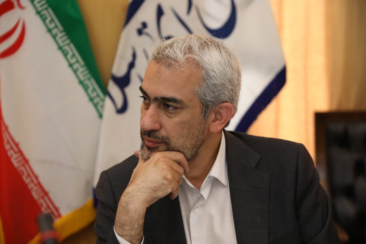 مدنی‌زاده: هیچ‌کدام از اعضای خانواده‌ام مقیم آمریکا نبودند/ بانک‌های ناسالم باید اصلاح یا جمع‌آوری شوند