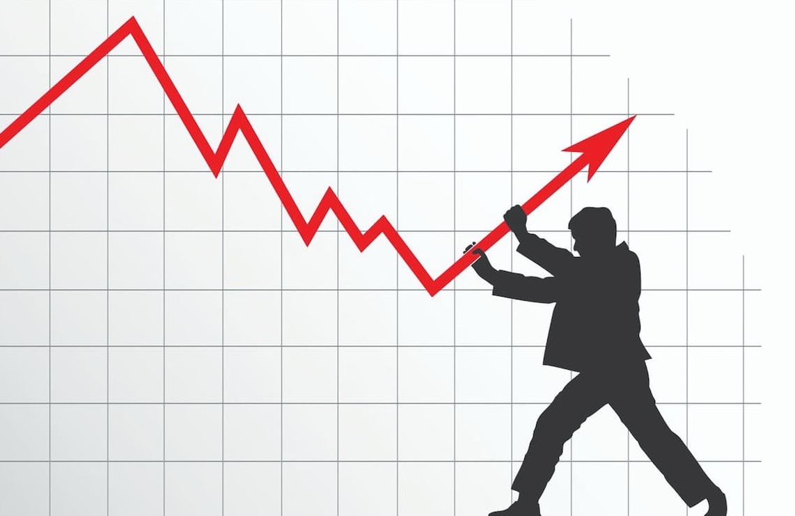 دست‌ها بر ماشه رو به اقتصاد