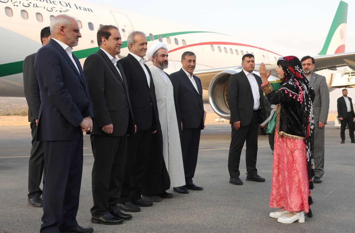 سفر استانی دو روزه؛ رئیسجمهور وارد ایلام شد سفر استانی دو روزه؛ رئیسجمهور وارد ایلام شد