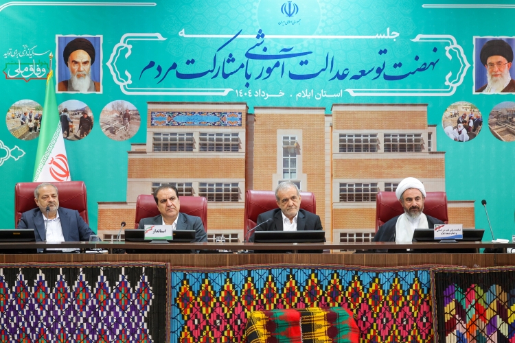 اگر آینده پر از ذلت و گرسنگی باشد، حاصل نقشهایست که خودمان کشیدهایم اگر آینده پر از ذلت و گرسنگی باشد، حاصل نقشهایست که خودمان کشیدهایم