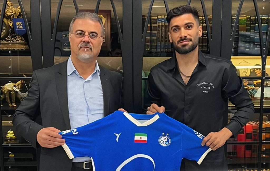 عارف آقاسی استقلالی شد عارف آقاسی استقلالی شد