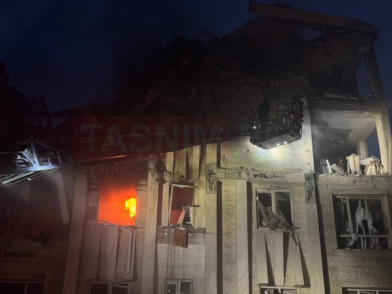 فوری؛ حمله اسرائیل به ایران/ لغو پروازها در فرودگاه امام/ رسانه دولت: تعدادی از هموطنان در تهران به شهادت رسیدند فوری؛ حمله اسرائیل به ایران/ لغو پروازها در فرودگاه امام/ رسانه دولت: تعدادی از هموطنان در تهران به شهادت رسیدند