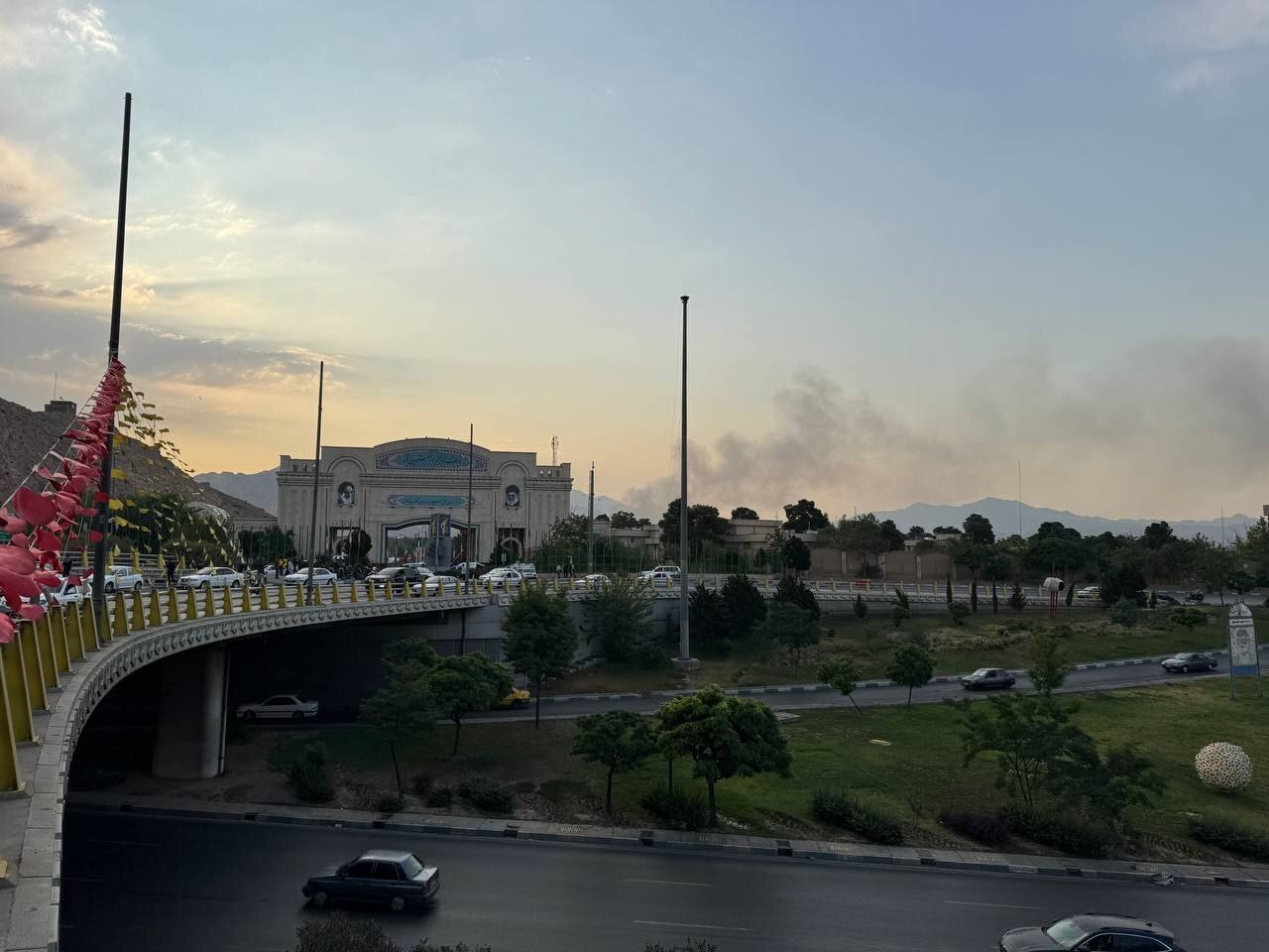 حمله اسرائیل به ایران/ تخریب تعدادی از ساختمانها در تهران/ ایرنا: سردار باقری آسیبی ندیده است حمله اسرائیل به ایران/ تخریب تعدادی از ساختمانها در تهران/ ایرنا: سردار باقری آسیبی ندیده است