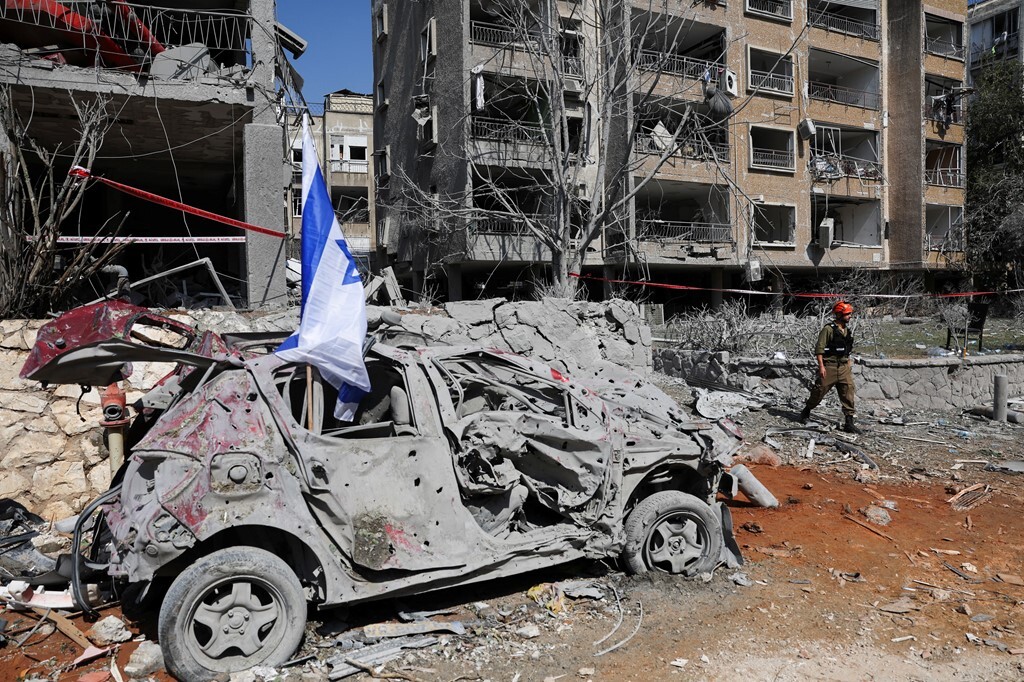 حمله موشکی ایران به بیش از ۱۵۰ نقطه اسرائیل/ ۳ کشته و ۹۰ زخمی در اسرائیل/ شهادت سرداران ربانی و محرابی/ واکنش حماس حمله موشکی ایران به بیش از ۱۵۰ نقطه اسرائیل/ ۳ کشته و ۹۰ زخمی در اسرائیل/ شهادت سرداران ربانی و محرابی/ واکنش حماس