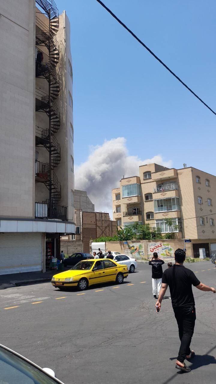 فوری: تجاوز جدید اسرائیل به آذربایجان شرقی، خرمآباد و کرمانشاه/ ۲ شهید و ۵ مجروح در همدان/ حمله موشکی ایران به ۱۵۰ نقطه اسرائیل فوری: تجاوز جدید اسرائیل به آذربایجان شرقی، خرمآباد و کرمانشاه/ ۲ شهید و ۵ مجروح در همدان/ حمله موشکی ایران به ۱۵۰ نقطه اسرائیل