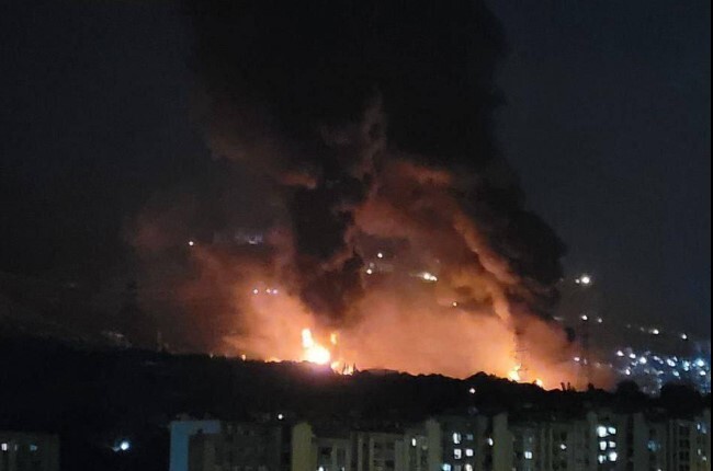 بیانیه سپاه پس از حمله به اسرائیل/ انفجار در انبار نفت شهران/ کشتهشدن ۴ نفر در حیفا بیانیه سپاه پس از حمله به اسرائیل/ انفجار در انبار نفت شهران/ کشتهشدن ۴ نفر در حیفا