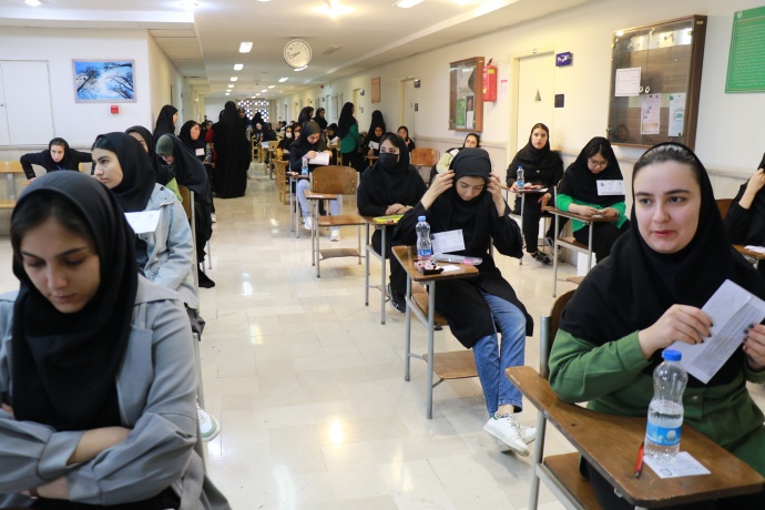 امتحانات دانشگاه آزاد استان تهران به صورت مجازی برگزار میشود امتحانات دانشگاه آزاد استان تهران به صورت مجازی برگزار میشود