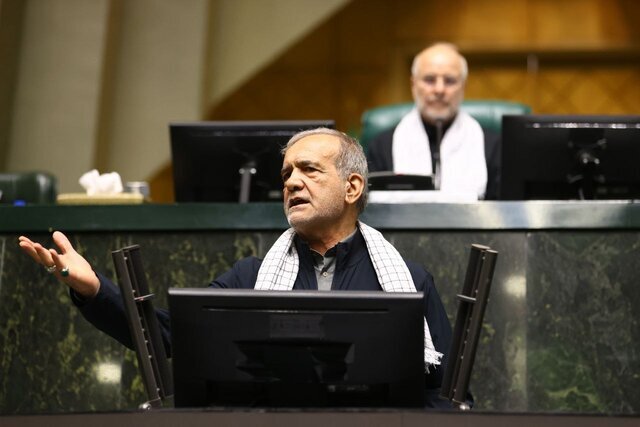 پزشکیان: اگر این موشکها را نداشتیم، اسرائیل راحت هرجا را که دلش میخواست میزد پزشکیان: اگر این موشکها را نداشتیم، اسرائیل راحت هرجا را که دلش میخواست میزد