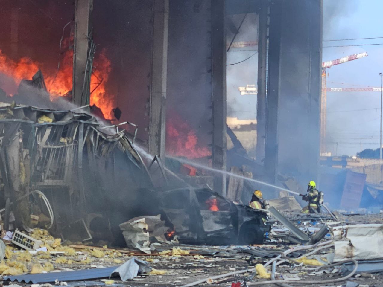 حملات ایران به اسرائیل ادامه دارد/ محکومیت حمله به صداوسیما/ سرنگونی پهپاد اسرائیلی در کاشان/ آتشسوزی در ۳ کشتی نفتکش حملات ایران به اسرائیل ادامه دارد/ محکومیت حمله به صداوسیما/ سرنگونی پهپاد اسرائیلی در کاشان/ آتشسوزی در ۳ کشتی نفتکش