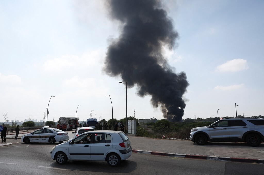 فرمانده نیروی زمینی: موج جدید حملات شدت مییابد/ اسرائیل؛ قاتل اهالی رسانه/ لغو مرخصی پزشکان و پرستاران فرمانده نیروی زمینی: موج جدید حملات شدت مییابد/ اسرائیل؛ قاتل اهالی رسانه/ لغو مرخصی پزشکان و پرستاران