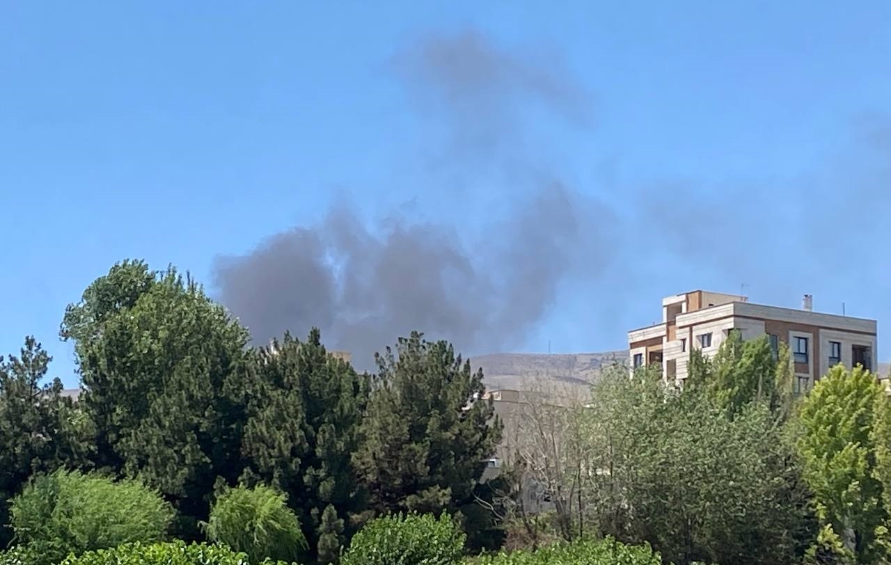 فوری: صدای انفجار و فعال‌شدن پدافند در غرب تهران/ تهاجم اسرائیل به کرمانشاه/ انهدام پهپاد اسرائیلی در همدان و شاهرود