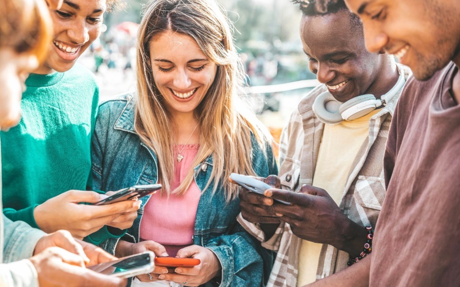 تا چند سالگی جوان هستیم؟ تا چند سالگی جوان هستیم؟