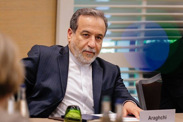 عراقچی به آمریکا هشدار داد عراقچی به آمریکا هشدار داد