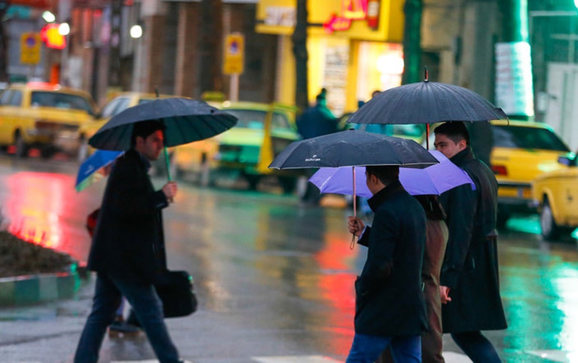 رگبار باران و رعدوبرق در ۱۲ استان و احتمال گردوخاک در غرب رگبار باران و رعدوبرق در ۱۲ استان و احتمال گردوخاک در غرب