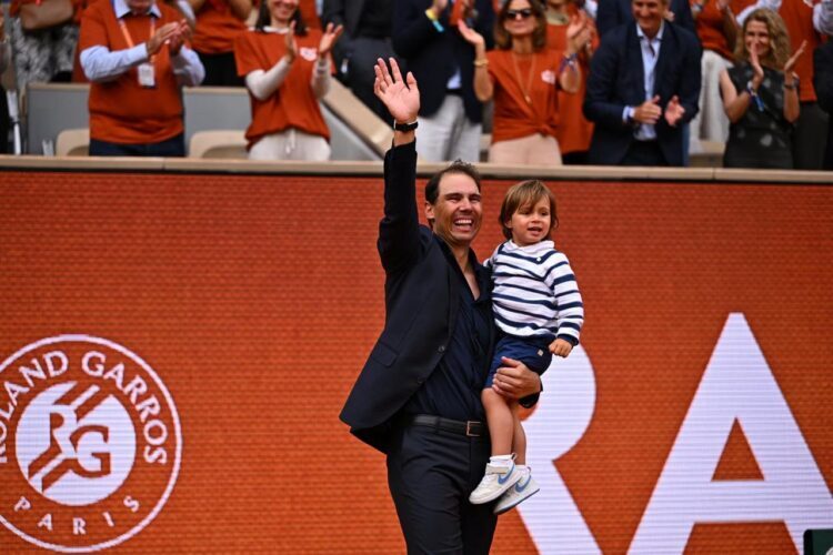 جشن باشکوه برای «رافا» با حضور اسطورهها +تصاویر جشن باشکوه برای «رافا» با حضور اسطورهها +تصاویر