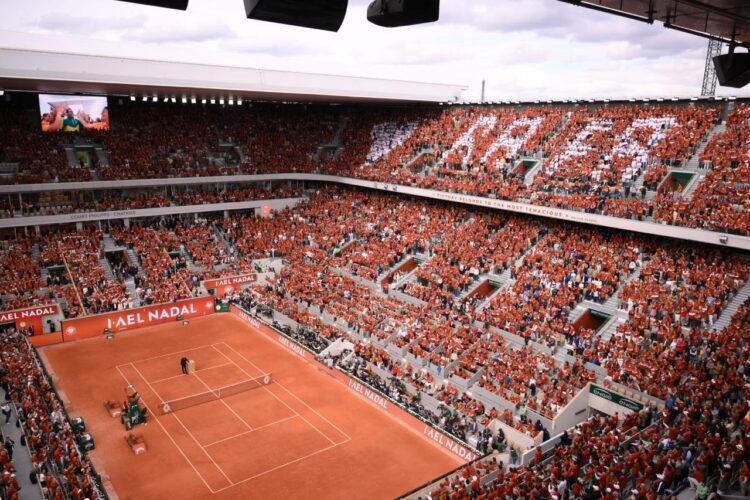 جشن باشکوه برای «رافا» با حضور اسطورهها +تصاویر جشن باشکوه برای «رافا» با حضور اسطورهها +تصاویر