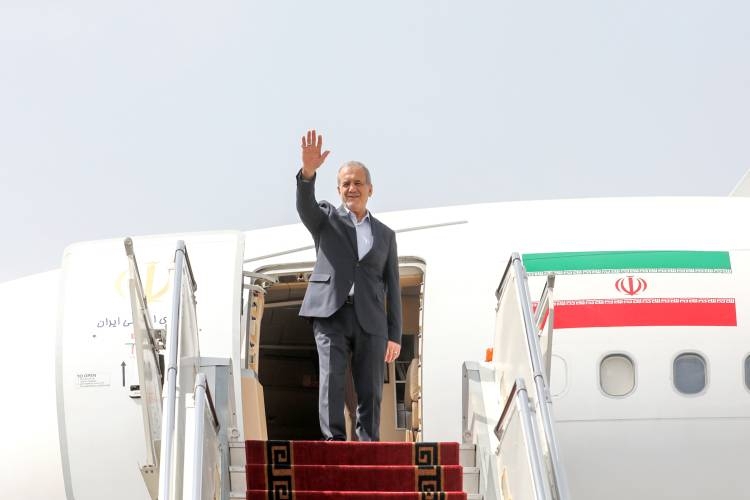 پزشکیان عازم عمان شد