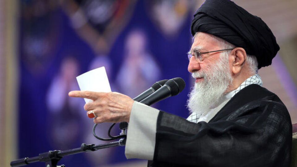 انتصاب نماینده جدید ولیفقیه در موسسه و روزنامه اطلاعات انتصاب نماینده جدید ولیفقیه در موسسه و روزنامه اطلاعات