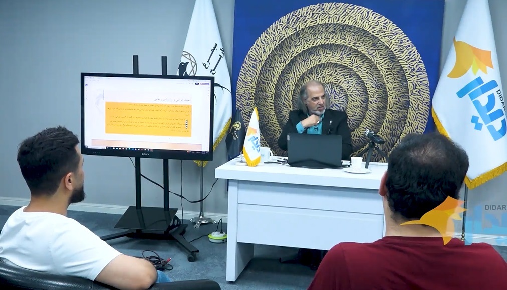 مطهرنیا: وقتی آن شخص برگه را بالا نگه داشته و بگم، بگم؟ راه می‌اندازد، یعنی شکست خورده/ باید نقد سازنده و دفاع معقولانه را در دستور کار قرار داد/ ما برگردیم به عصر حجر، چون شما در رفع ناترازی‌ها ناتوانید؟