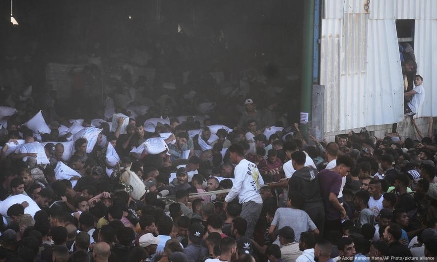 جنگ غزه؛ جنایات اسرائیل و هجوم مرگبار مردم گرسنه