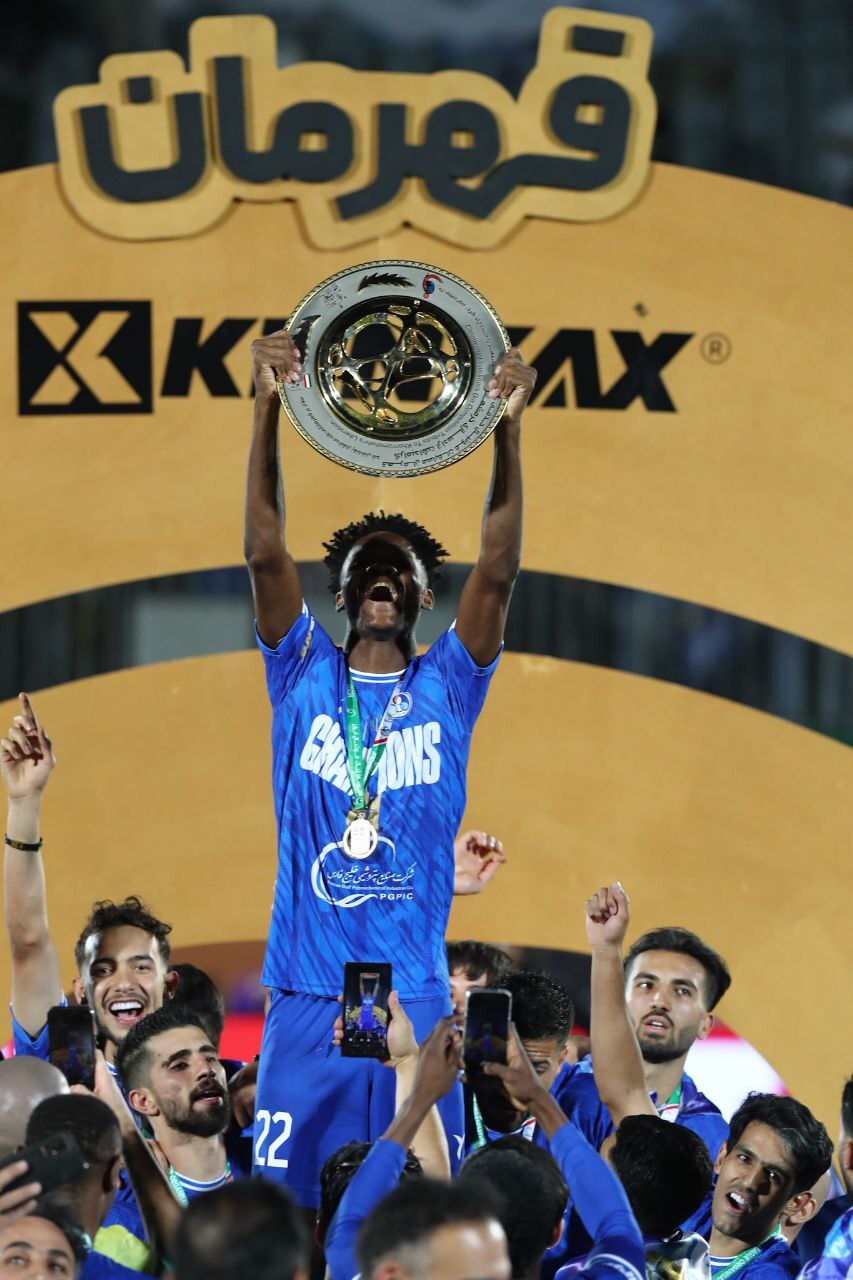 گزارش تصویری؛ قهرمانی استقلال در اراک