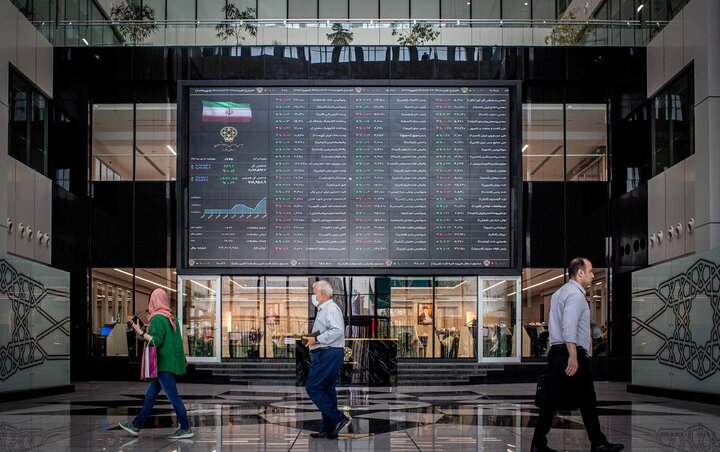 موج خروج سرمایه از تالار شیشه‌ای