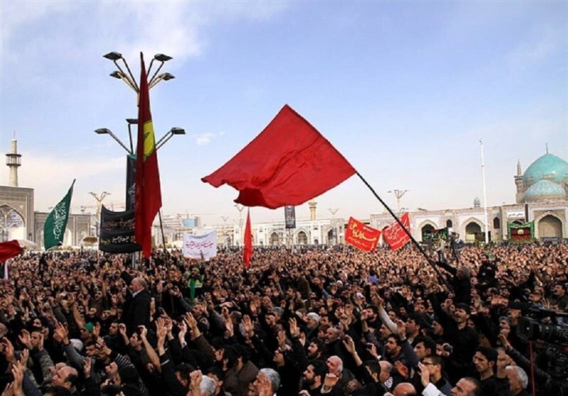 برگزاری اجتماع بزرگ «عاشورائیان» در حرم رضوی برگزاری اجتماع بزرگ «عاشورائیان» در حرم رضوی