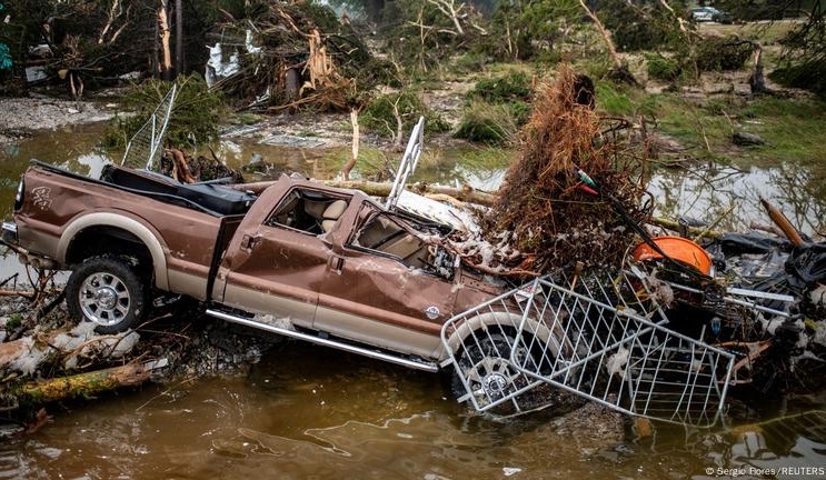 شمار قربانیان سیل تگزاس به ۵۰ نفر رسید شمار قربانیان سیل تگزاس به ۵۰ نفر رسید