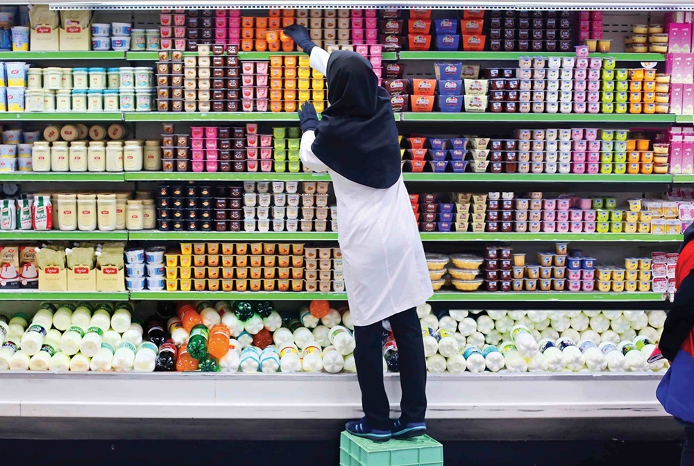 سوءاستفاده از کارگران؛ ۱۴ ساعت کار، ۱۵ میلیون درآمد! سوءاستفاده از کارگران؛ ۱۴ ساعت کار، ۱۵ میلیون درآمد!