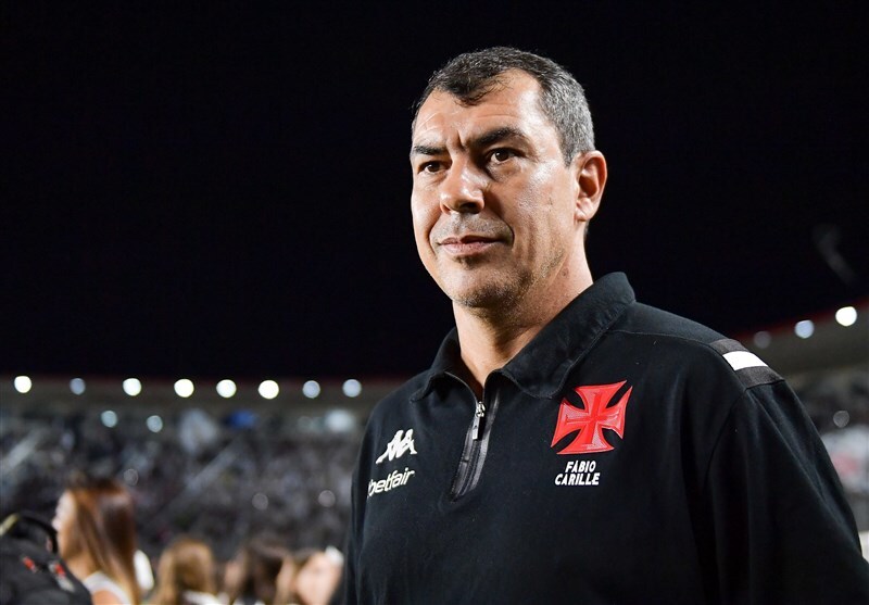 کاریله، پیگیر گرفتن پول از استقلال!