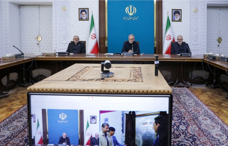 افتتاح فاز اول نیروگاه خورشیدی «آفتاب شرق» فولاد مبارکه اصفهان افتتاح فاز اول نیروگاه خورشیدی «آفتاب شرق» فولاد مبارکه اصفهان