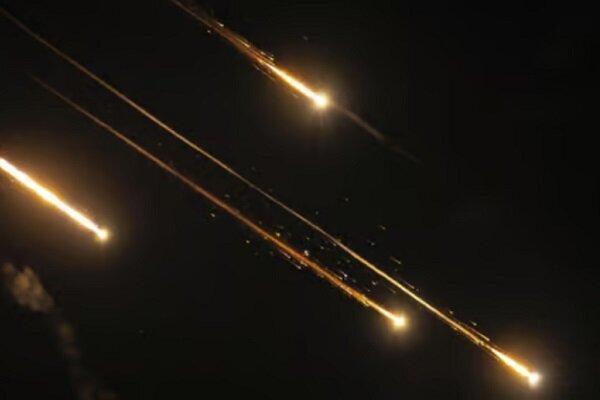 موج بیست و یکم حملات موشکی ایران علیه اسرائیل/ ایران باید درباره NPT تجدید نظر کند/ کرهشمالی حملات آمریکا را محکوم کرد موج بیست و یکم حملات موشکی ایران علیه اسرائیل/ ایران باید درباره NPT تجدید نظر کند/ کرهشمالی حملات آمریکا را محکوم کرد