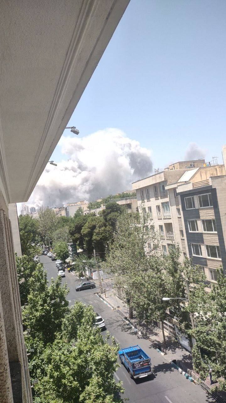 فوری: دانشگاه شهید بهشتی هدف حمله قرار گرفت/ حمله دوباره به سایت فردو/ گزارشی از حملات به تهران، کرج، شهرری، قم و زندان اوین فوری: دانشگاه شهید بهشتی هدف حمله قرار گرفت/ حمله دوباره به سایت فردو/ گزارشی از حملات به تهران، کرج، شهرری، قم و زندان اوین