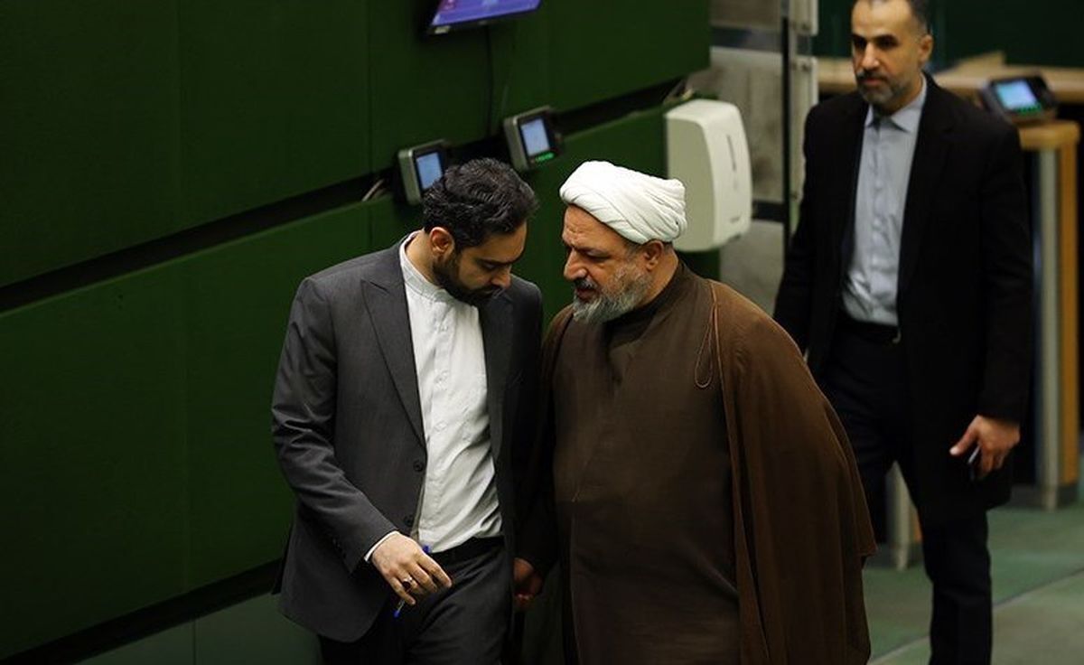 چرا ثابتی و رسایی به یمن و لبنان نمی‌روند؟