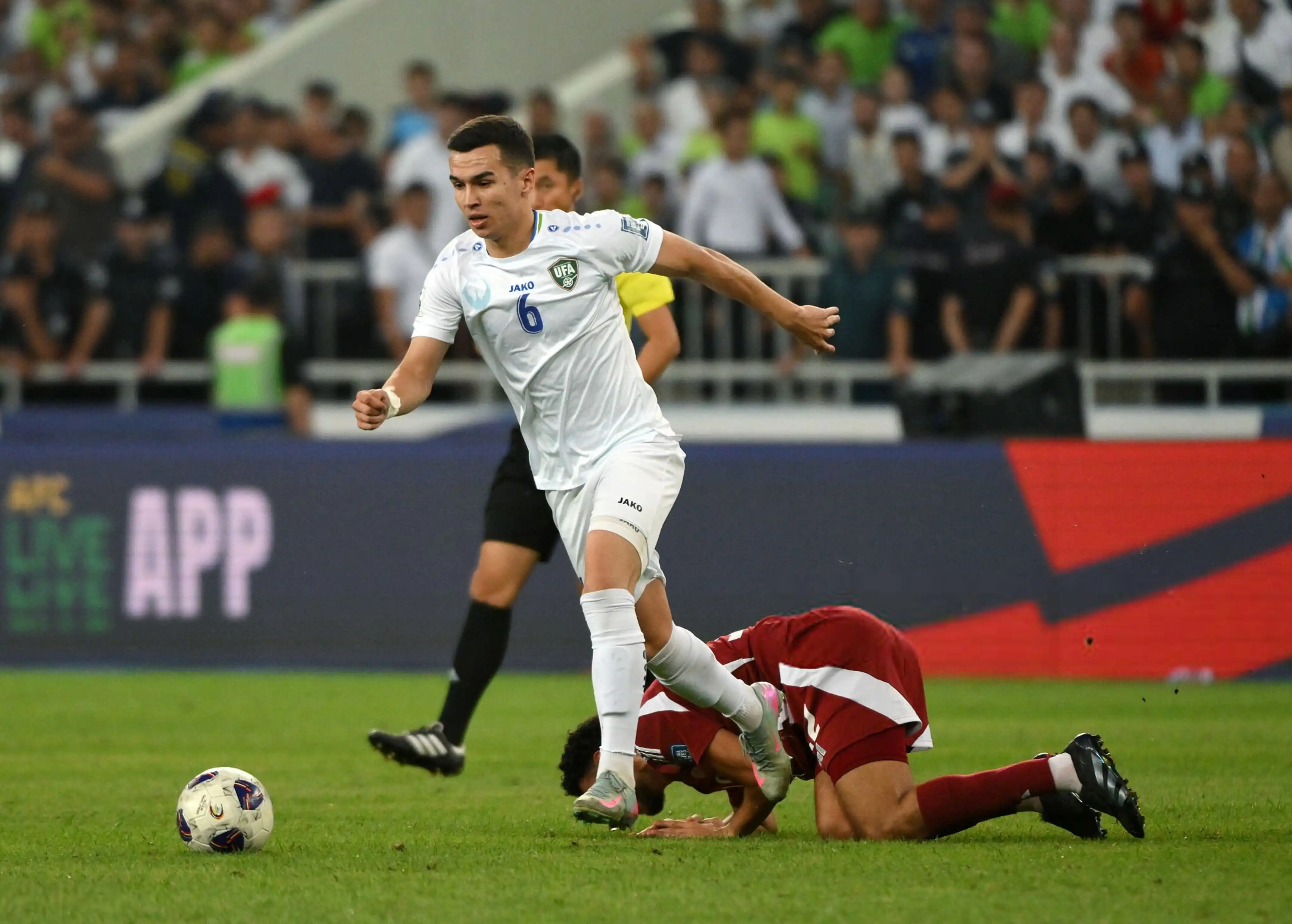 استقلال و تلاش ناموفق برای جذب کریمی/ مخالفت با خرید خامروبکوف