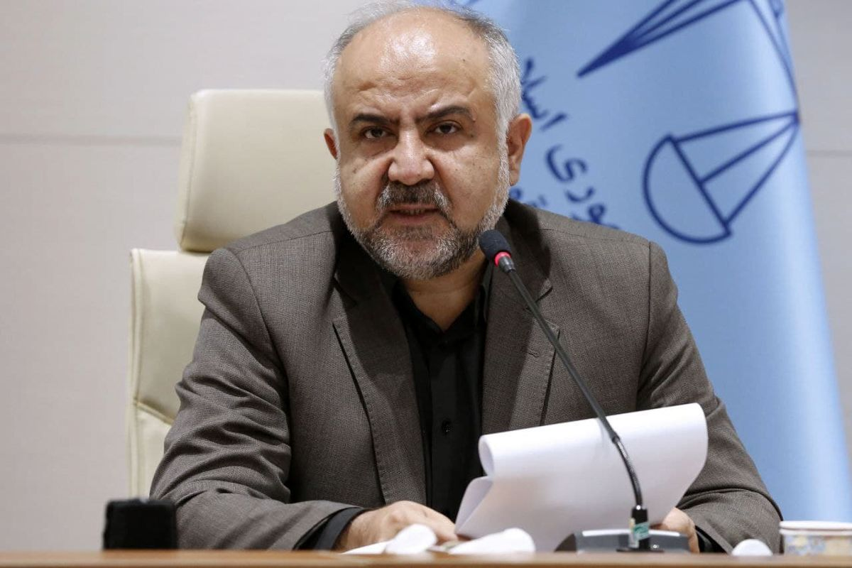 آشنایی با ۶ حقوقدان برای عضویت در شورای نگهبان آشنایی با ۶ حقوقدان برای عضویت در شورای نگهبان