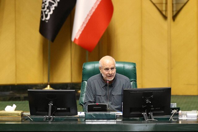 قالیباف: وطن و اسلام یک موضوع هستند/ لزوم توجه به رشد اقتصادی قالیباف: وطن و اسلام یک موضوع هستند/ لزوم توجه به رشد اقتصادی