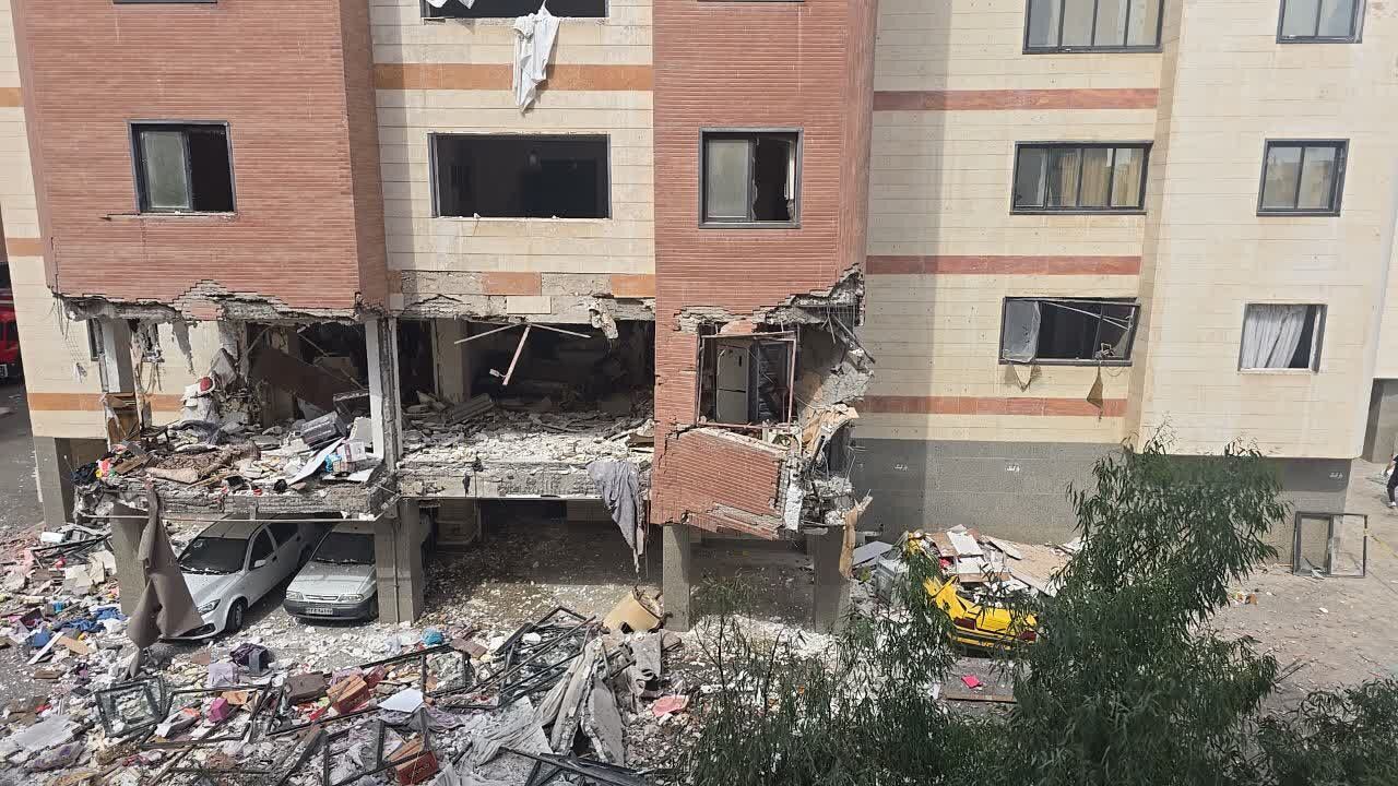 انفجار در مجتمع‌ مسکونی در پردیسان قم +ویدیو