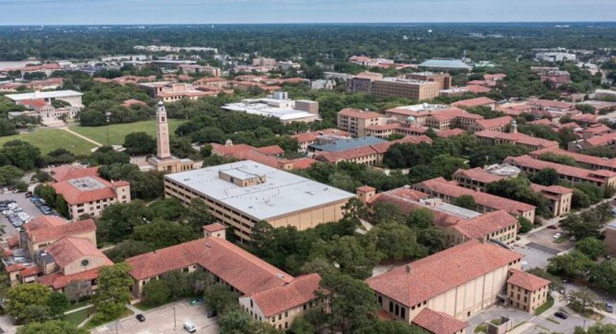 دانشجوی ایرانی بازداشت‌شده در آمریکا آزاد شد