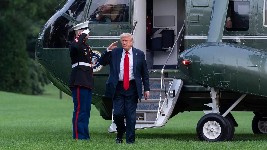 اولتیماتوم ۵۰ روزه ترامپ به پوتین؛ اعلان جنگ اقتصادی به ۴ کشور دیگر؟ اولتیماتوم ۵۰ روزه ترامپ به پوتین؛ اعلان جنگ اقتصادی به ۴ کشور دیگر؟